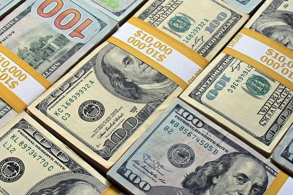 قیمت دلار در بازار آزاد، امروز ۲۰ اردیبهشت ۱۴۰۱ + جدول