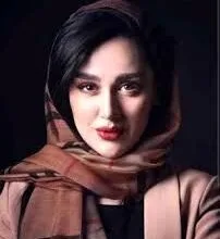 سلفی جدید میترا رفیع با یک چهرهی نورانی