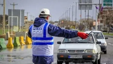 بازداشت دختر جوان به دلیل رانندگی خطرناک با پا +فیلم