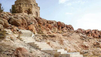 قبرستانی عجیب در ایران که محل دفن عشاق است