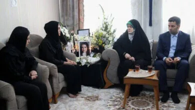 انتقاد تند از حضور دختر پزشکیان در خانه الهه