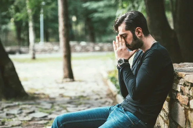چگونگی همدردی با فرد مبتلا به افسردگی