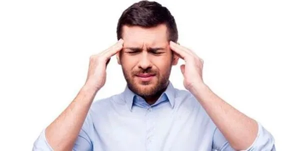 علل سردرد و تهوع صبحگاهی / علت سردرد صبحگاهی چیست؟