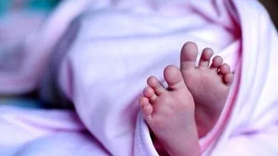 تولد نوزادی در مسیر پیاده‌روی اربعین + عکس