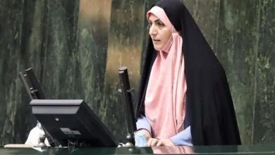 نماینده مجلس: به دلیل برخوردهای ناشیانه نسل جوان از دین به شدت بیزار شده‌اند