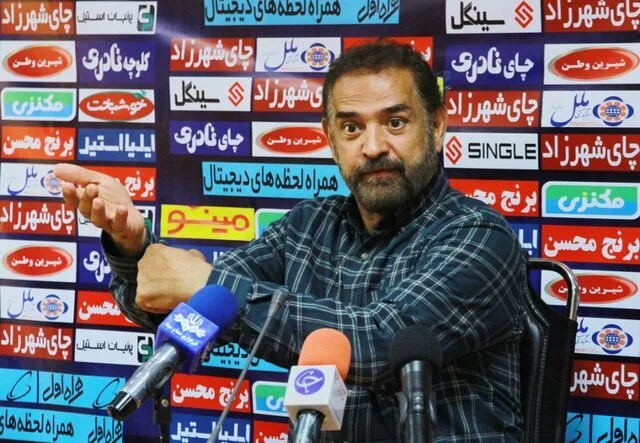 فیروز کریمی از سمت خود استعفا کرد
