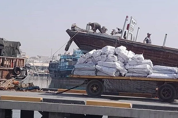 توقیف 5 شناور حامل محموله‌های بزرگ قاچاق