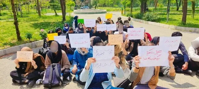 تجمع اعتراضی تعدادی از دانشجویان دانشکده علوم اجتماعی دانشگاه تهران