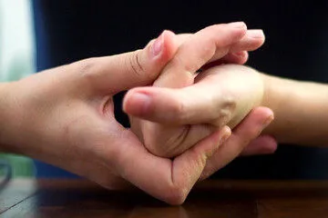 خطرات شکستن قولنج انگشتان