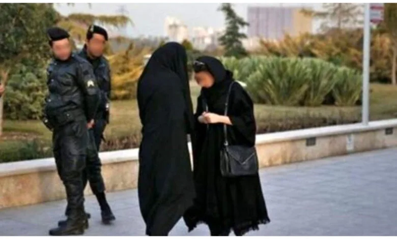 زندان و جریمه نقدی برای زنان بی حجاب+ عکس