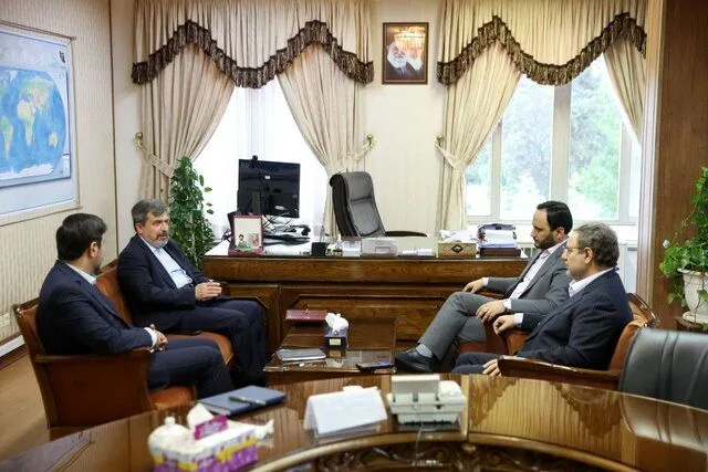 ۱۹ سند همکاری میان تهران و کاراکاس امضا شد