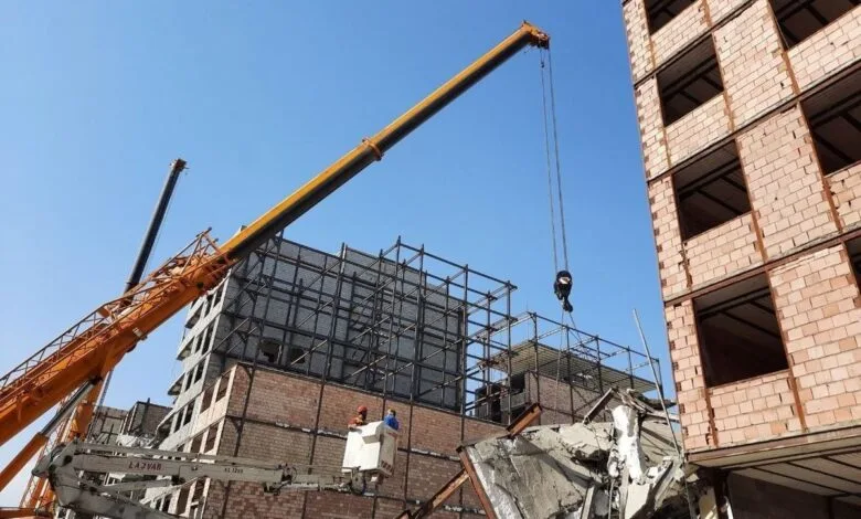 فروریختن ساختمان‌های درحال ساخت شهرک احمدیه تهران با ۴ فوتی
