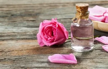 ۹ فایده باورنکردنی گلاب برای سلامتی