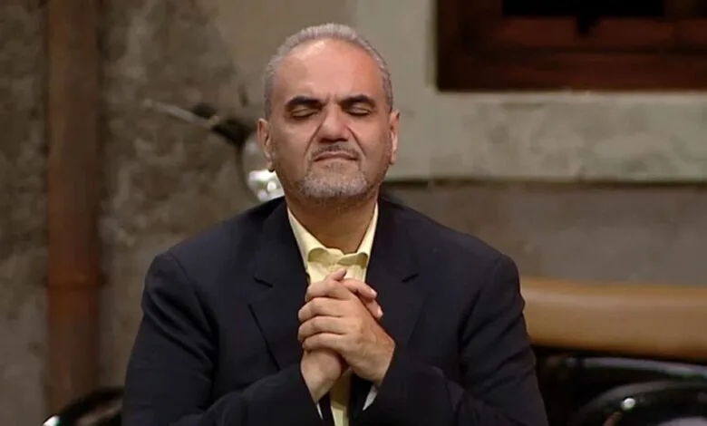خیابانی زد تو کار خوانندگی!