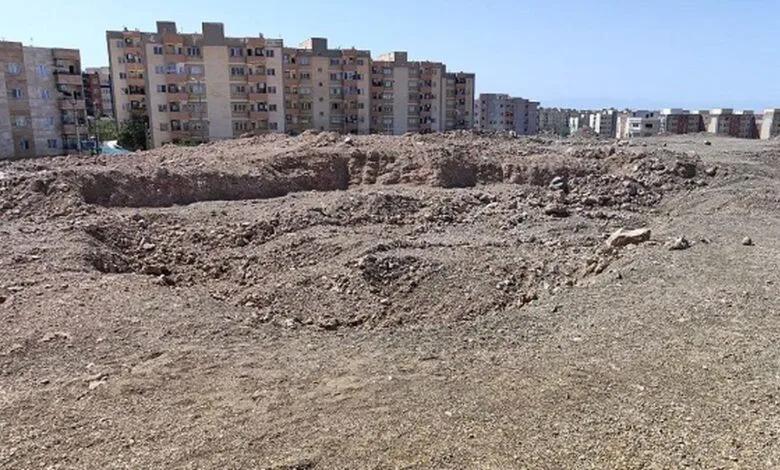 کلید مسکن ملی را در حضور وزیر تحویل دادند، بعداً پس گرفتند