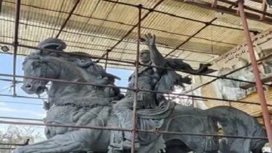 ممنوع‌الکاری یک هنرمند برای ساخت تندیس کوروش