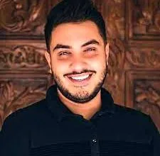 ویدئویی از اجرای برادر کوچک آرون افشار در کنسرت