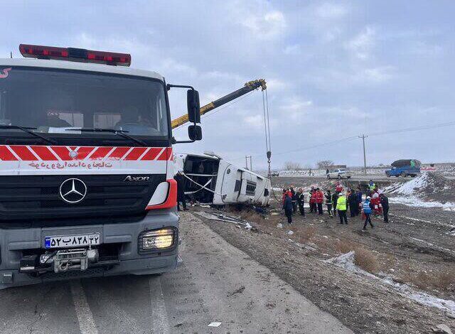 حادثه هولناک واژگونی یک اتوبوس در مشهد