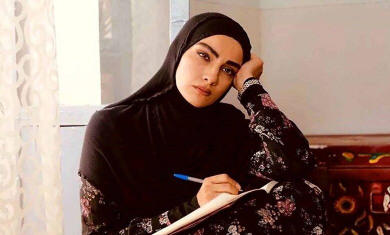 عکس جذاب بازیگر نجلا در برنامه مهران مدیری
