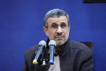مجری رادیو، احمدی‌نژاد را سانسور کرد!