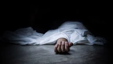 لحظه وحشتناک خودکشی یک جوان ۲۱ساله
