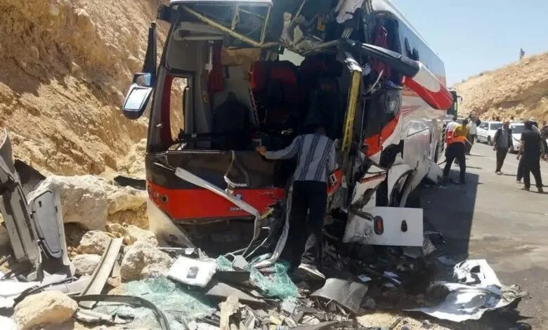برخورد مرگبار 2 اتوبوس حامل زائران +آمار جان‌باختگان