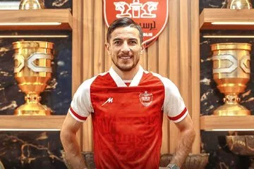 اختلاف سپاهان و پرسپولیس بالا گرفت/ دعوا سر این بازیکن!