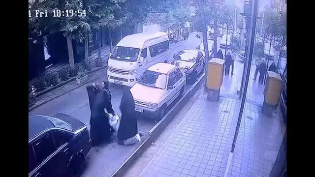 سکوت پلیس از درگیری چند مامور زن با دختری بر سر حجاب شکشسته شد