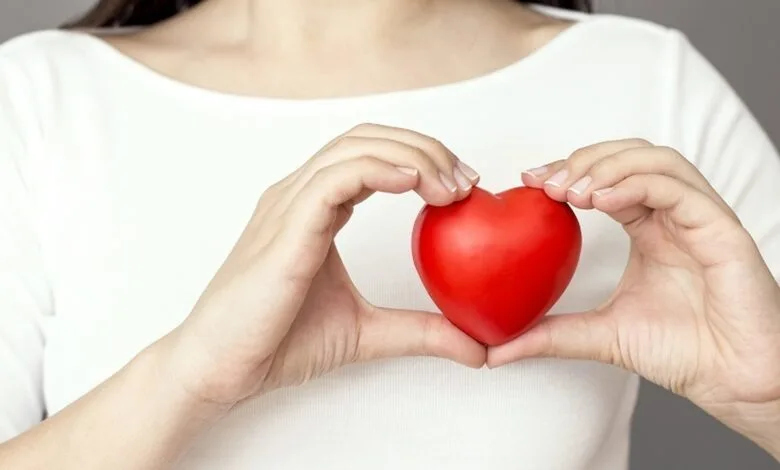 چرا حملات قلبی اتفاق می‌افتد؟ چه کسی در معرض خطر است؟
