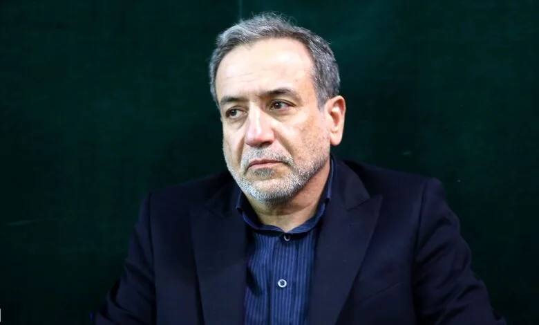 حضور عباس عراقچی بر مزار ابراهیم رئیسی + عکس