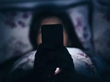 استفاده تلفن همراه در این حالت ممنوع است!