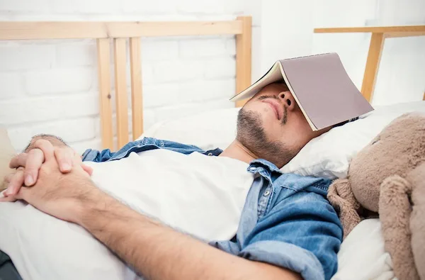 چرت زدن وسط روز خوبه یا بد؟