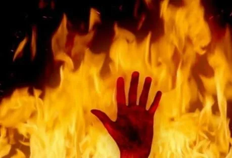 خودسوزی تلخ در هفت تپه؛ این کارگر پس از جدال با سرنوشت جان باخت!