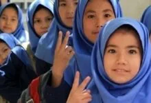 نوشته جنجالی رو سر در یک مدرسه جلب توجه کرد +عکس