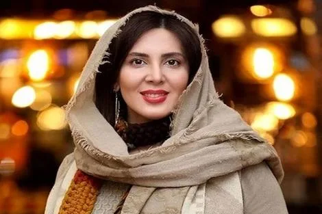 تیپ پاییزی و جذاب خانم بازیگر معروف در کنسرت سوژه شد +عکس