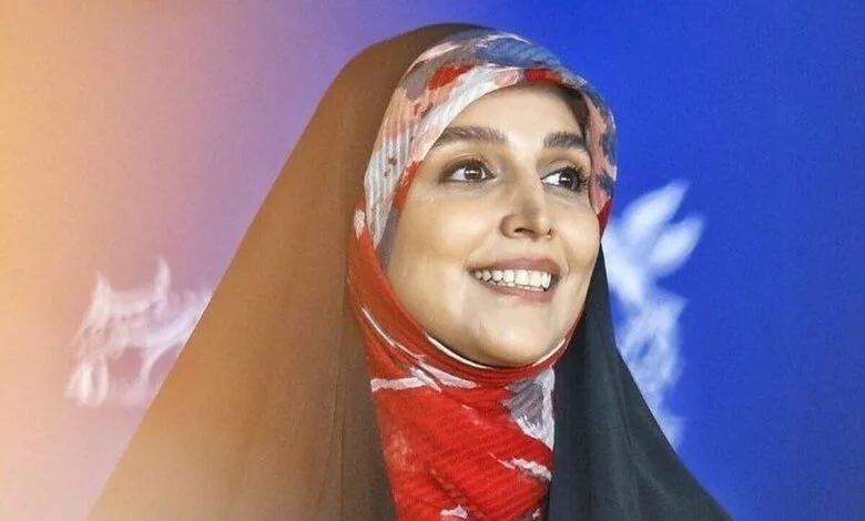 ژست متفاوت مژده لواسانی در کنار دیوار چین +عکس
