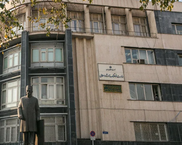 سوپرایز دولت از لغو ممنوع‌الکاری سلبریتی‌های معترض