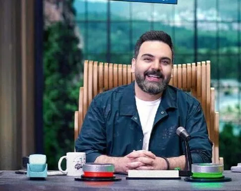 سلفی صمیمی احسان علیخانی با آقای بازیگر مشهور