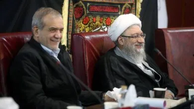 چهره غمگین سعید جلیلی در جلسه‌ای با حضور پزشکیان