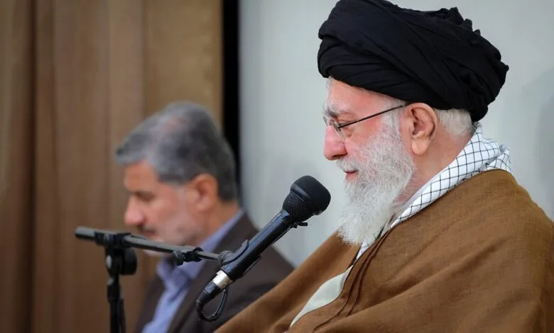 دیدار فرماندهان نیروی دریایی ارتش با رهبر انقلاب