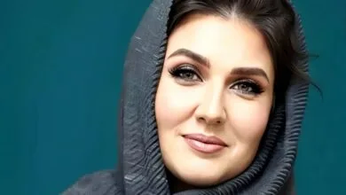 آموزش چای خوردن با نعلبکی توسط گلوریا هاردی