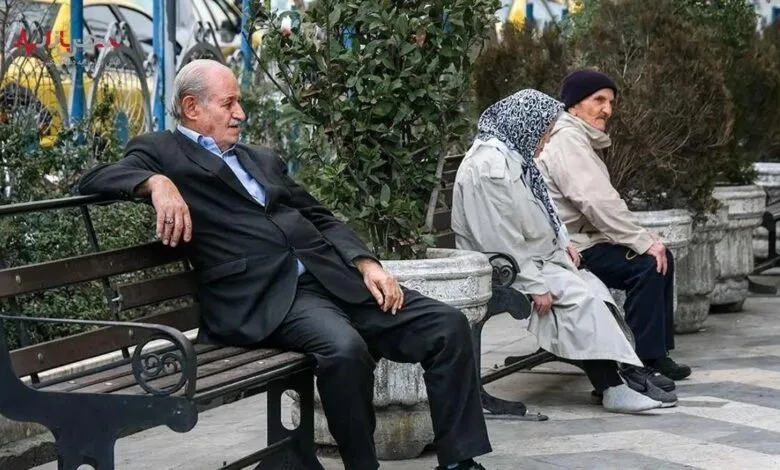 بازنشستگان در شب یلدا سورپرایز می‌شوند؟