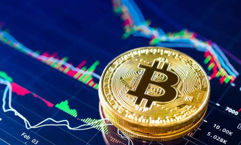 بیت کوین از قله پایین آمد؛ سقوط ادامه دارد؟