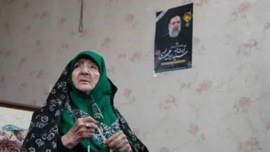 ماجرای ویدئوی گریه مادر سید ابراهیم رئیسی چیست؟