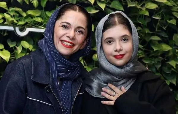 مادر و دختر مشهور سینمای ایران در یک دورهمی