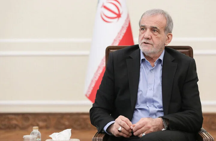 واکنش جنجالی پزشکیان به ادعای شباهتش به احمدی‌نژاد