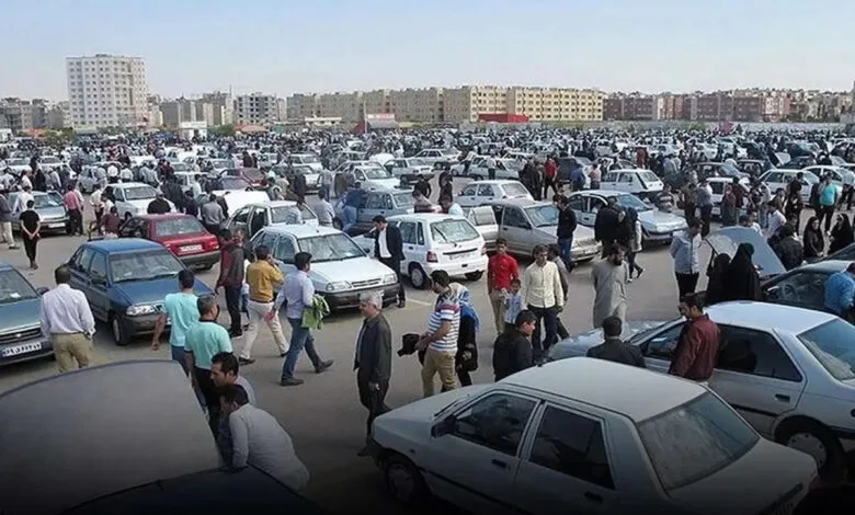 قیمت خودرو امروز ۱۵ بهمن/ ترمز بازار خودرو کشیده شد +جدول