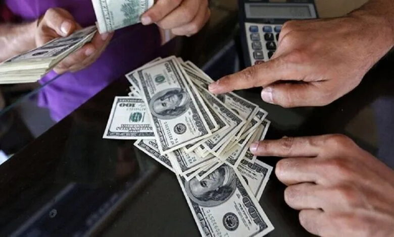 کشف موادمخدر و ارز قاچاق؛ دستگیری مامور قلابی در تهران