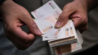 بلاتکلیفی دستمزد کارگران در آستانه سال نو/ تعیین حقوق ۱۴۰۴ به هفته آینده موکول شد