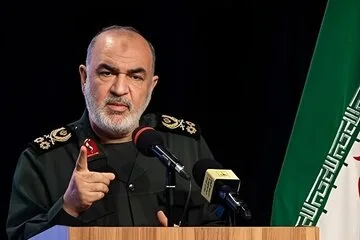 فرمانده کل سپاه: برای هر جنگی آماده‌ایم اما شروع کننده نیستیم / یک گام مقابل دشمن عقب‌نشینی نمی‌کنیم